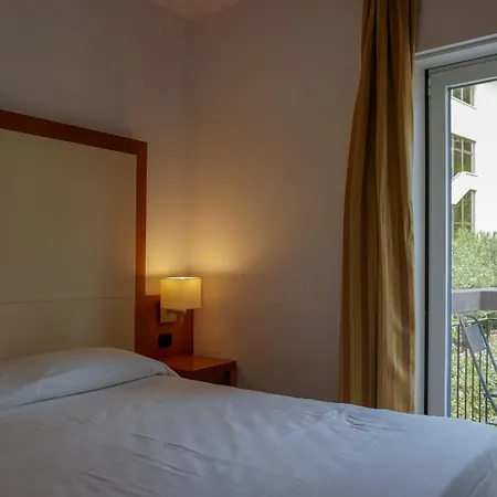 Mavino 3* Sirmione