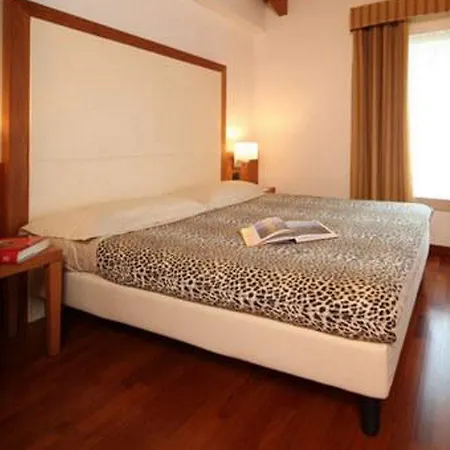 Hotel Mavino 3*